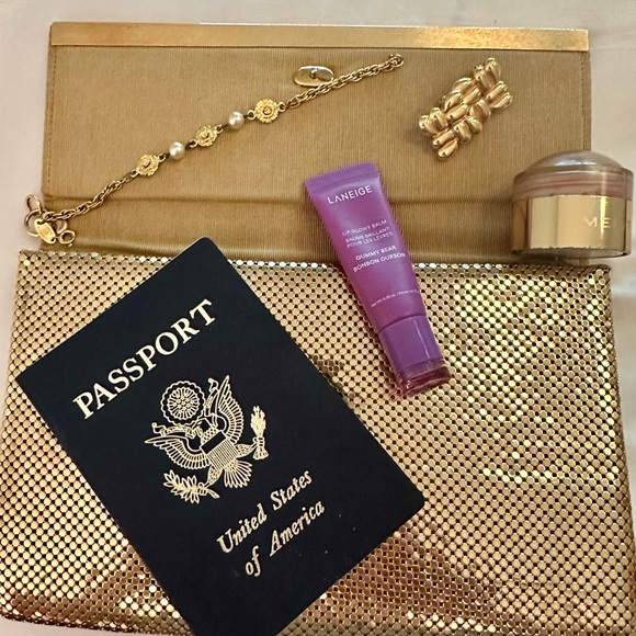 Whiting & Davis Gold Mesh Clutch with Silver Detail - Picture 6 of 6